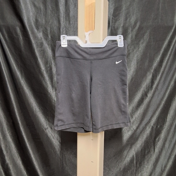 Nike Black With Small Nike Logo Bike Shorts with Elastic Waistband - Picture 1 of 11